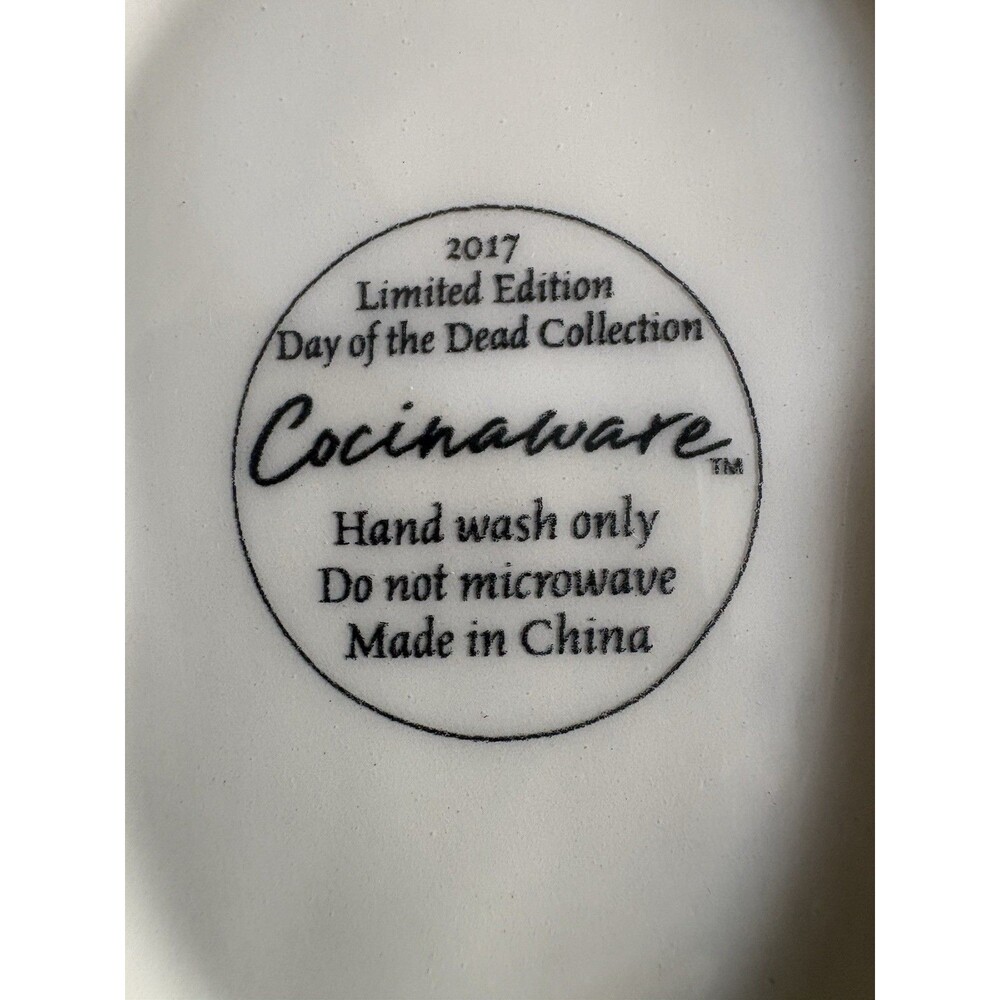 Cocinaware 2017 LTD EDITION Day of the Dead 3-pc Sugar Skull Set- Measuring Cups - Picture 3 of 9